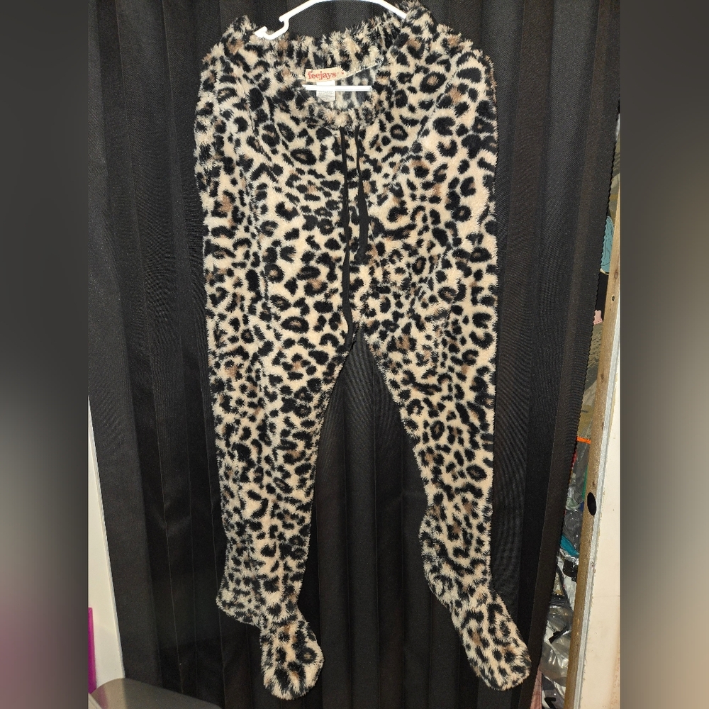 Freejays footie pajama pants